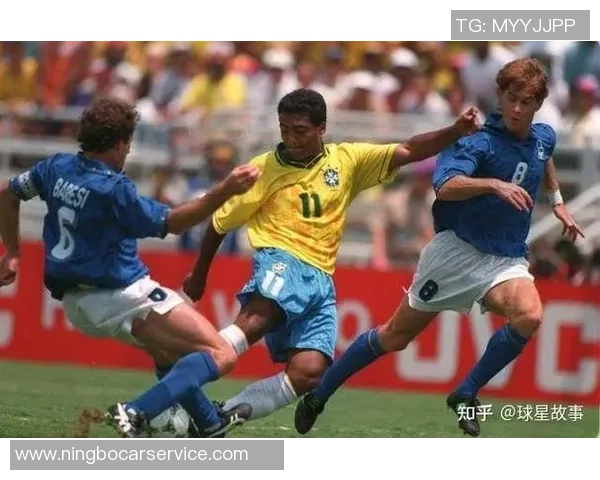 身高174米的足球明星如何在绿茵场上展现非凡才华与魅力